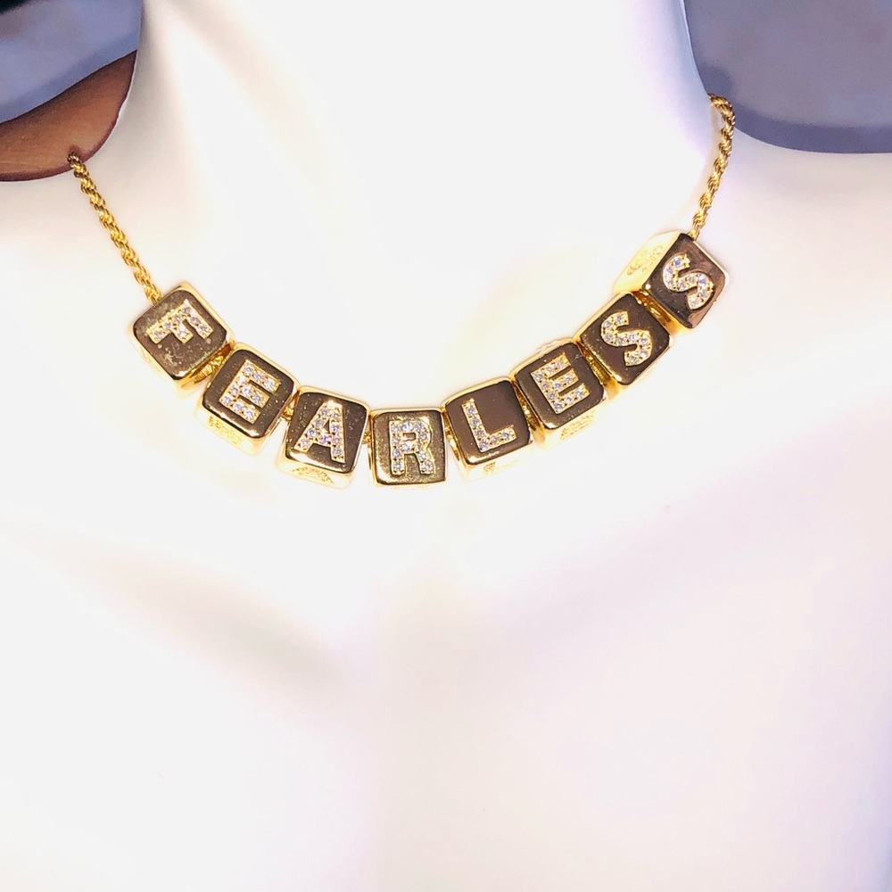 VVS gra certified diamond moisannitte pendant for FEARLESS , passes diamond test